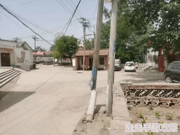中国超大胸部模特走红网络，引发热议与关注，网友纷纷讨论其对美的定义和社会影响